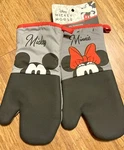 Disney Mickey & Minnie One Pair Oversized Heat Resistant Oven Mitts.. Nwt. Fixed Price $18.00.