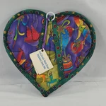 Handmade Quilted Heart Shaped Pot Holder Oven Mitt Trivet. Fixed Price $12.00.
