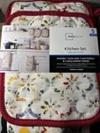 Mainstays Ogee Tile Kitchen Towel Pot Holder Oven Mitt Red 5 Pieces Brand New. Fixed Price $13.99.