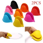 2PCS Thicken Heat Insulation Silicone Oven Mitts Anti Slip Baking Kitchen Gloves. Fixed Price $7.99.