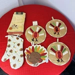Thanksgiving Turkey Kitchen Set: Oven Mitt 4 Pot Holders Towel New 6 Lot Nwt. Fixed Price $13.43.