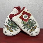 Spode Christmas Tree Oven Mitts Pair Holiday Kitchen Decor Quilted New With Tags. Fixed Price $27.77.