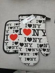 Love Ny New York Red Heart White Pot Holder And Mitt. Fixed Price $15.99.