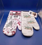 Disney's Star Wars Best Brands Oven Mitt Lot (2) 2024 Lucus Films New Tags. Fixed Price $14.25.