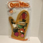 Vintage Barth & Dreyfuss Felt Oven Mitt. Fixed Price $32.00.