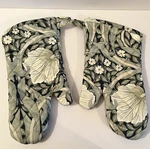 Williams-sonoma Morris & Co Oven Mitt X2 Greens Floral Quilted Lg Pot Holder. Fixed Price $38.99.