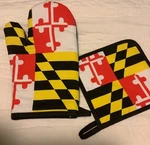 Maryland My Set Of Matching Oven Mitt Potholder. Fixed Price $15.00.