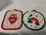 Lot Of 2 Vintage Classic Christmas Pot Holders Nwt. Fixed Price $12.60.