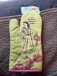 Blue Quilted Cotton Oven Mitt Green Pink 'my Favorite Salad Is Wine' Novelty. Fixed Price $10.00.
