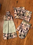 "winter Deer" Dish Towel With 2 Pot Holders & 1 Oven Mitt (4PC Set ). Fixed Price $21.99.
