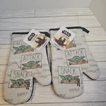Star Wars Mandalorian Set Of 2 Oven Mitts Kitchen Grogu Baby Yoda Black. Fixed Price $11.99.