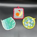 Vintage Handmade Quilted Pot Holders Set Of 3 Colorful Fruit Mid Century As Is. Fixed Price $15.00.