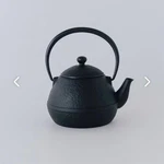 Oigen Egg Shaped Iron Kettle 0.55L Kitchen Pot Brand New Ready To Use. Fixed Price $195.18.