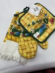 Hawaii 3 Piece Kitchen Set Towel & Potholder Oven Mitt Island Chain Gift. Fixed Price $16.49.